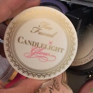Too faced Candlelight Glow